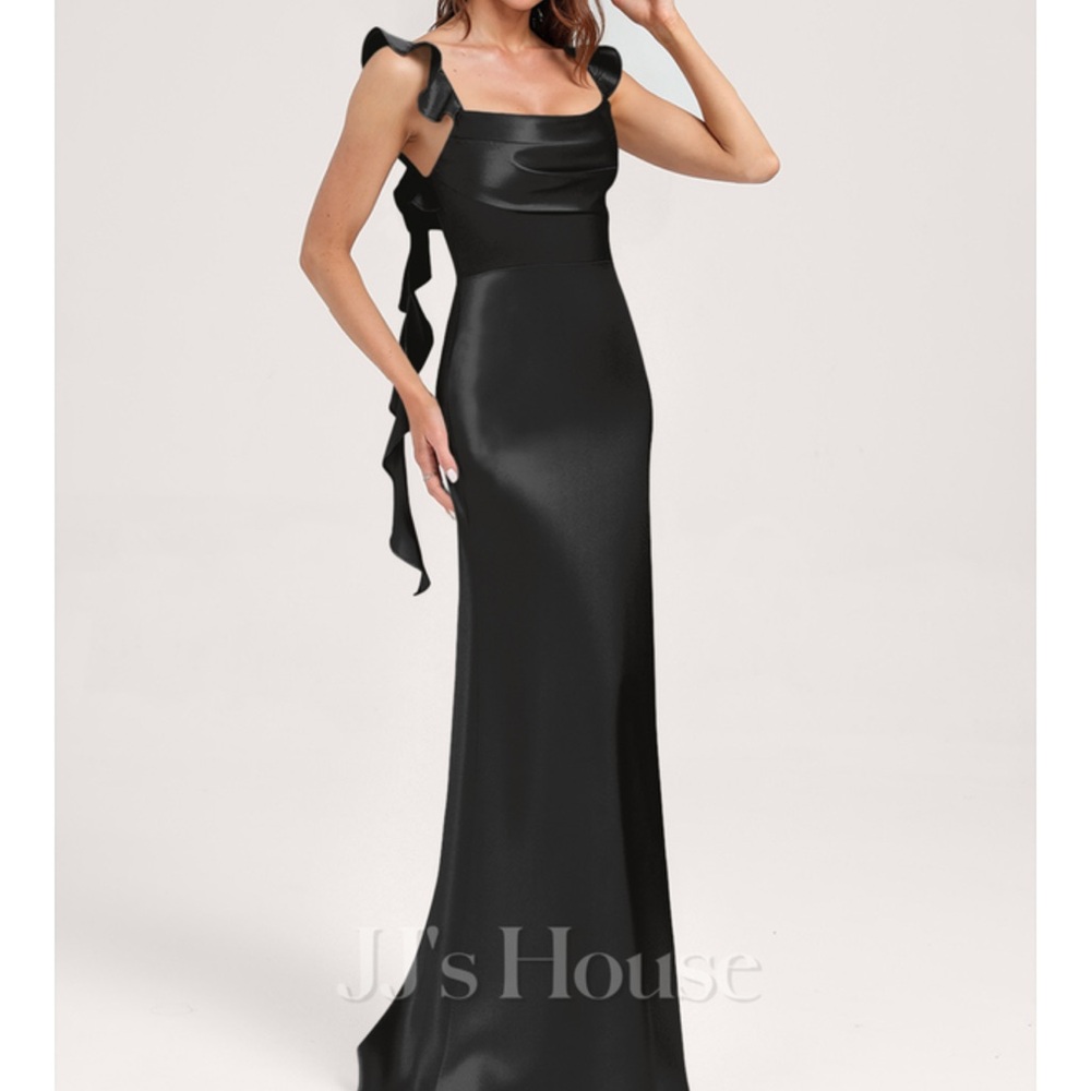JJs house black dress